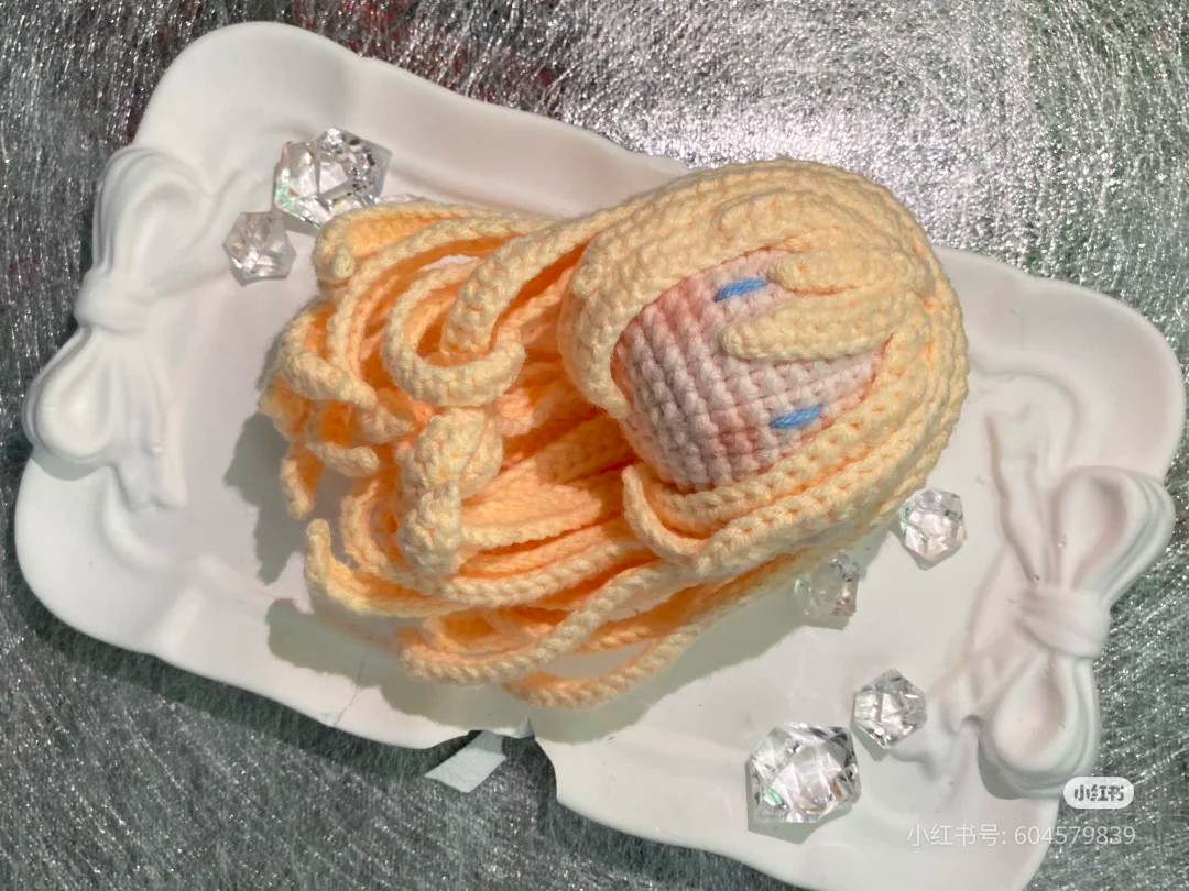 Crochet pattern for Historia doll head and hair