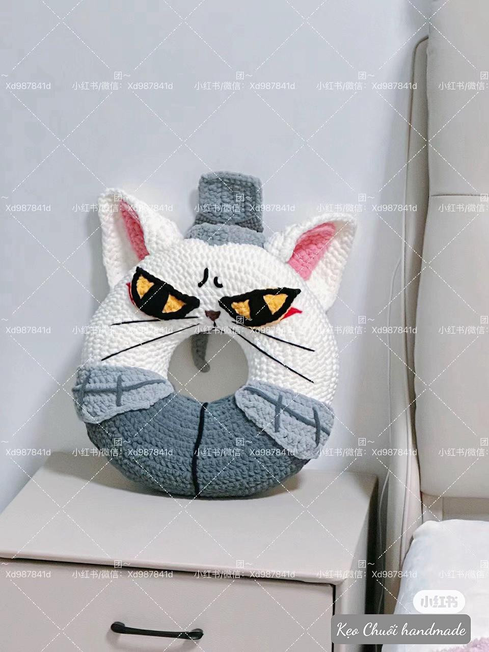 Crochet Pattern for Li Bing Cat Neck Pillow Amigurumi