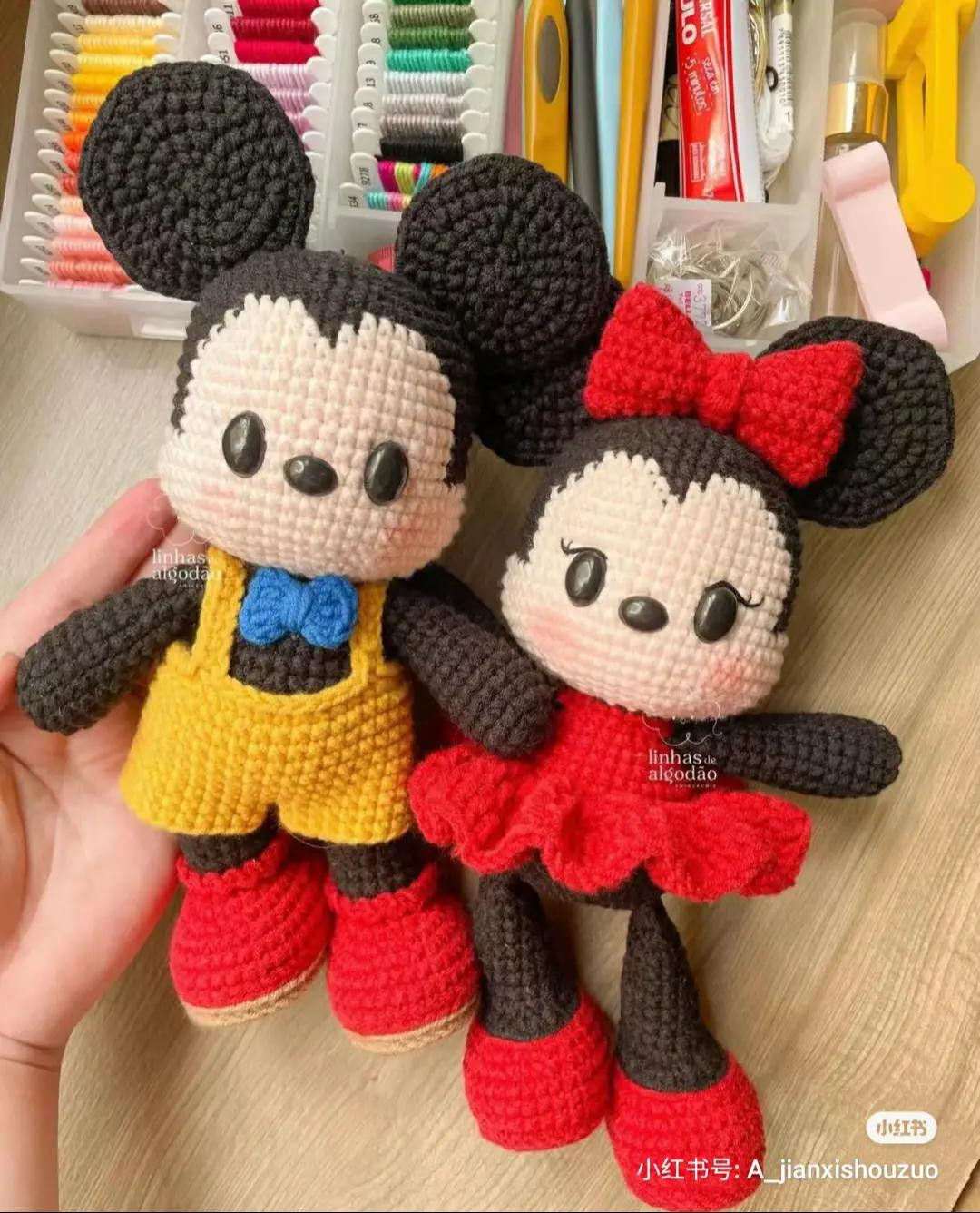 Crochet Pattern for Minnie Mouse Amigurumi Doll