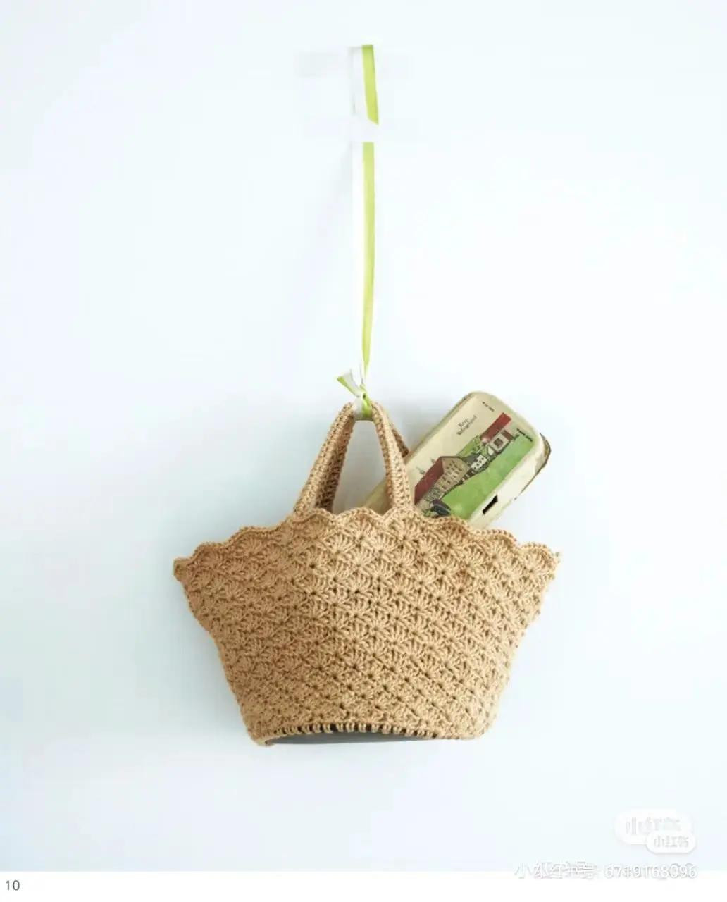 Crochet Pattern for Vintage Tote Bag with Black Ruffle Edging and Heart Charm