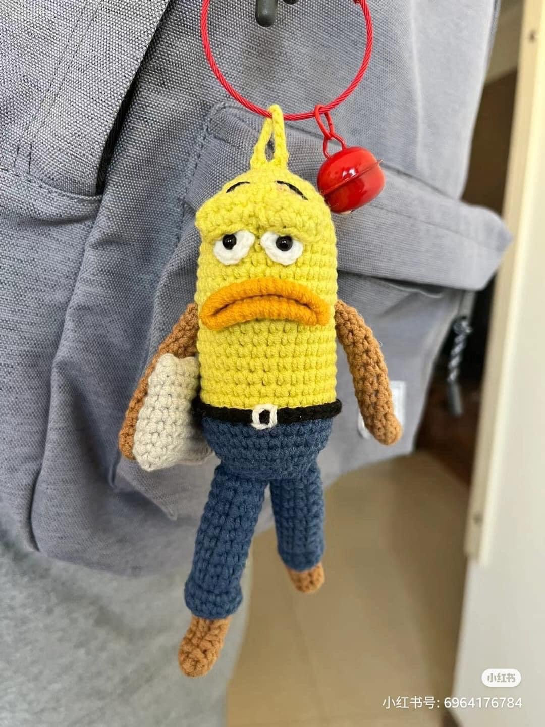 Crochet pattern for Workaholic Fish amigurumi keychain