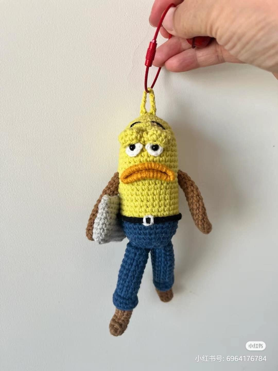 Crochet pattern for Workaholic Fish amigurumi keychain