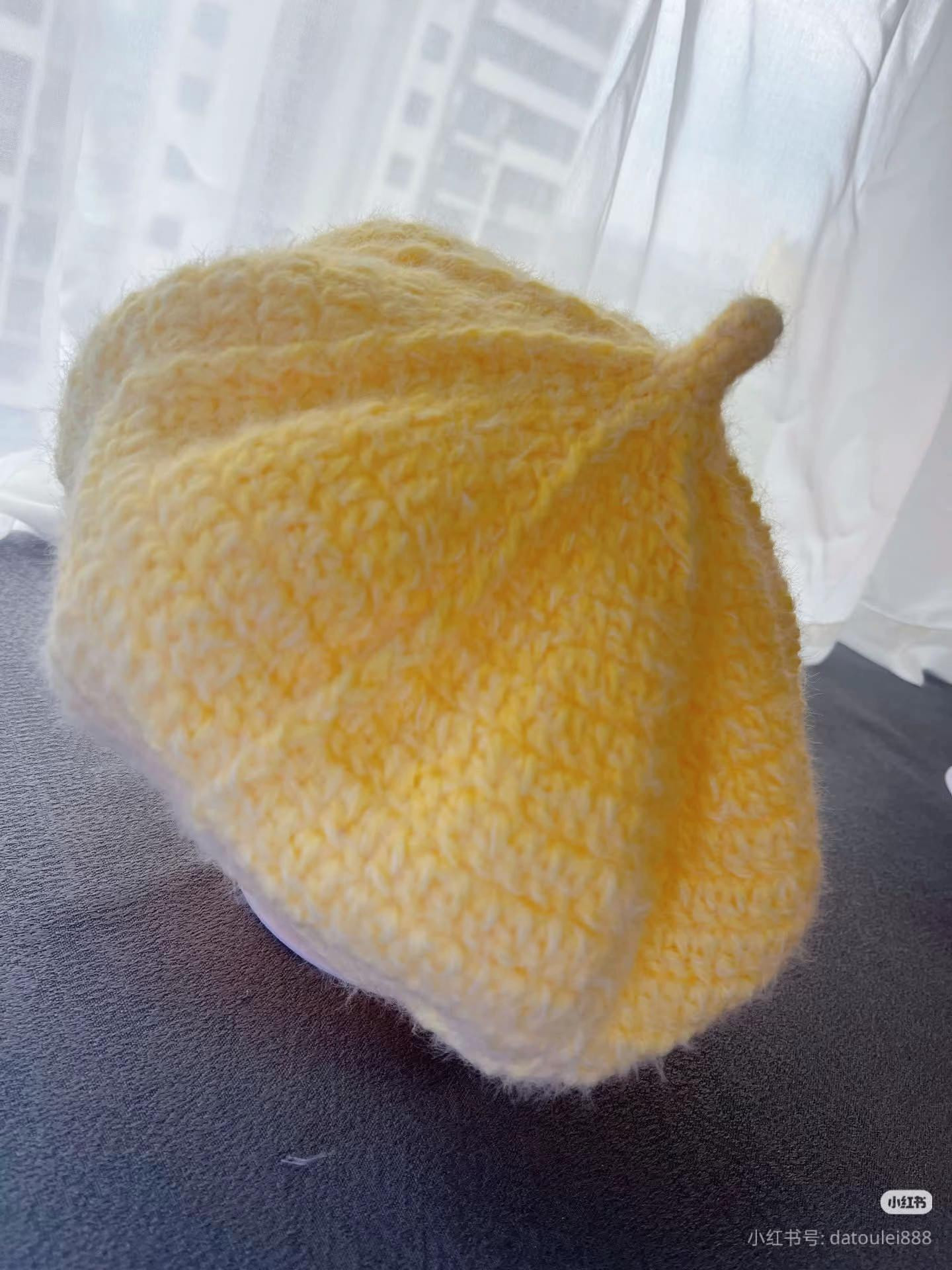 Crochet Pattern for Yellow Eight-Pointed Beret Hat