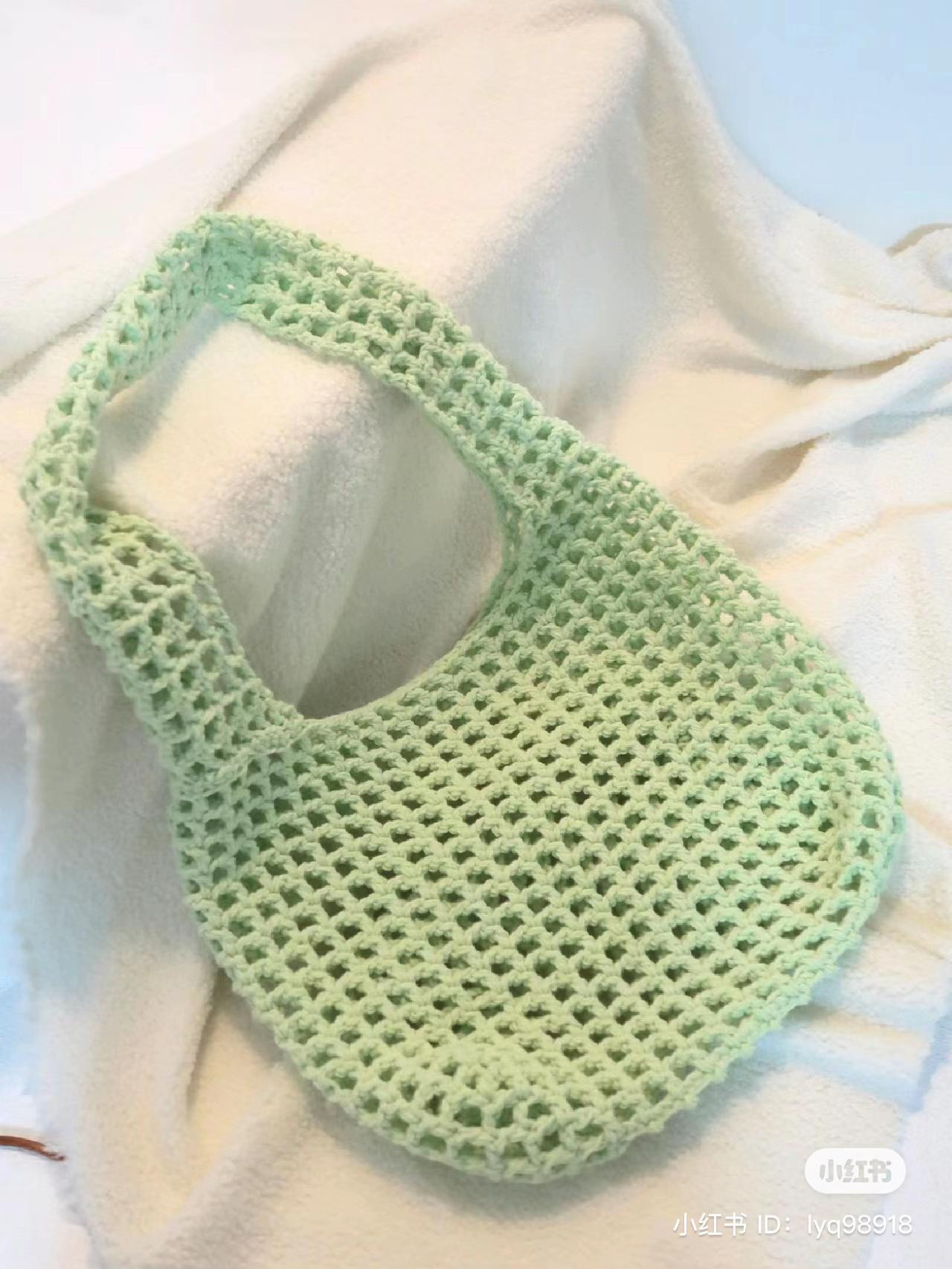 Crochet Pattern: Light Green Hollow Mesh Bag Tutorial