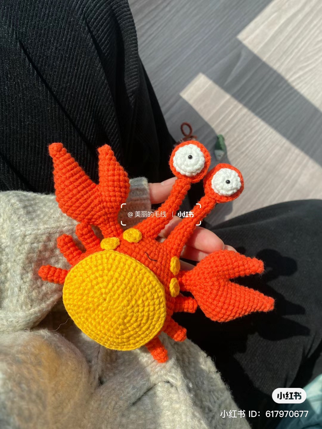 Crochet Pattern Tutorial for Cute Orange Crab Amigurumi