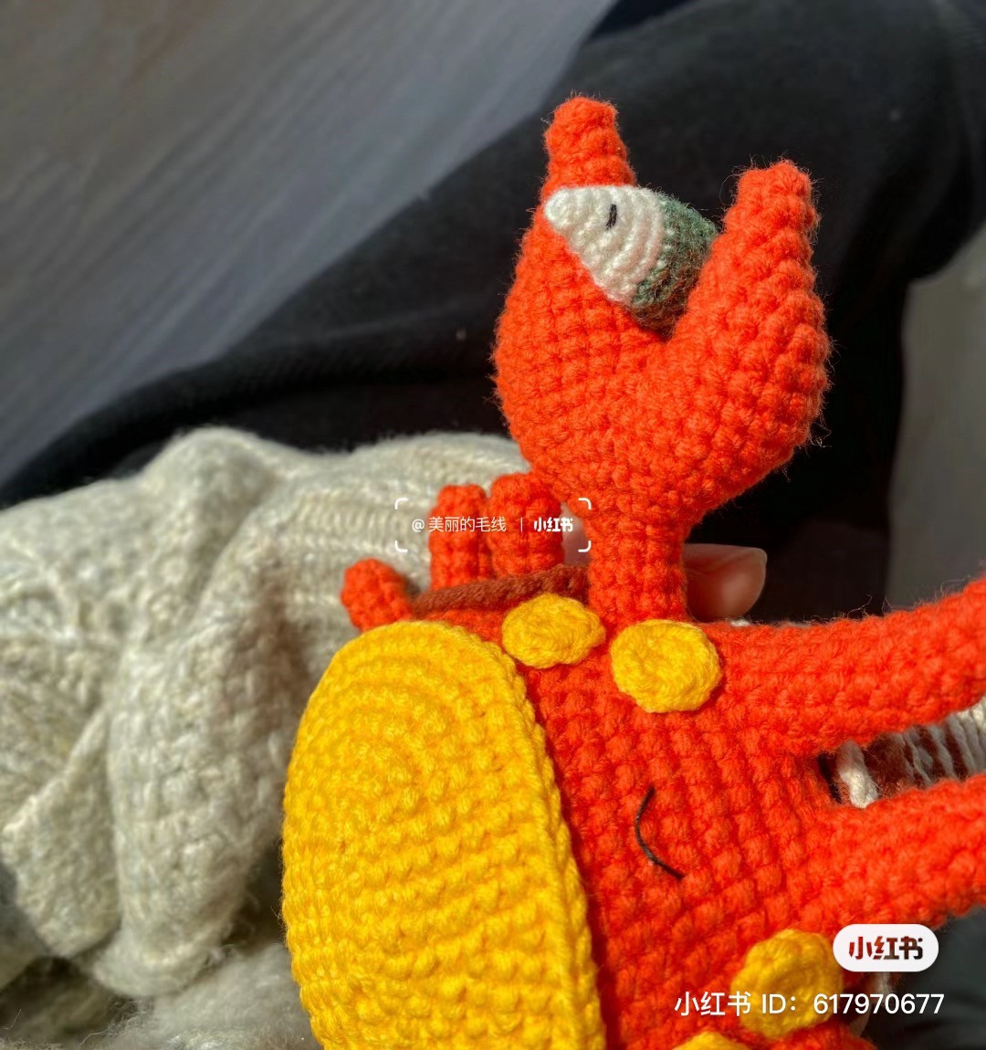Crochet Pattern Tutorial for Cute Orange Crab Amigurumi
