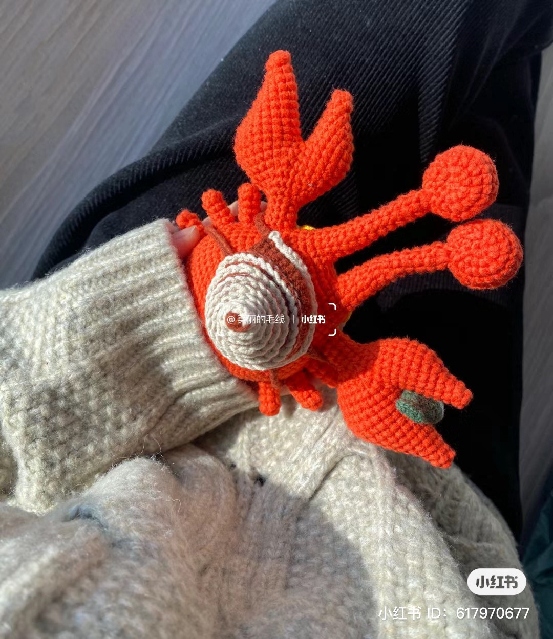 Crochet Pattern Tutorial for Cute Orange Crab Amigurumi
