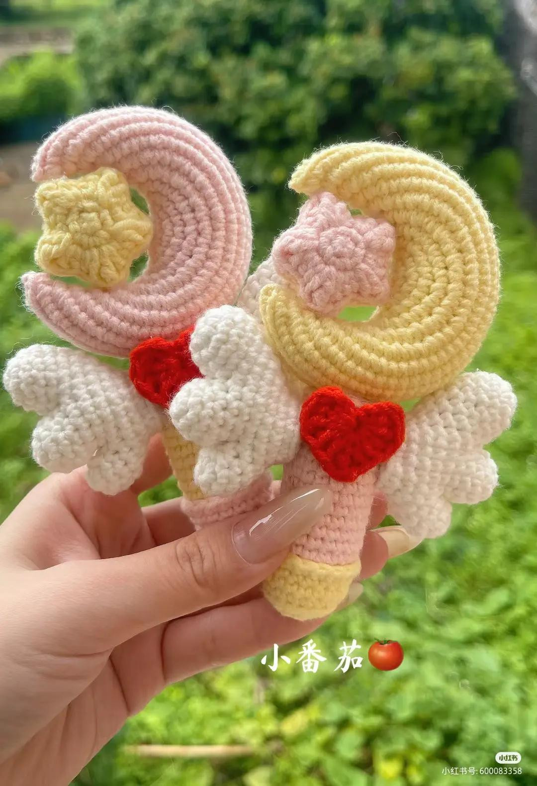 Crochet Pattern Tutorial for Cute Yellow Kero Keychain Doll with Wings and Red Bow