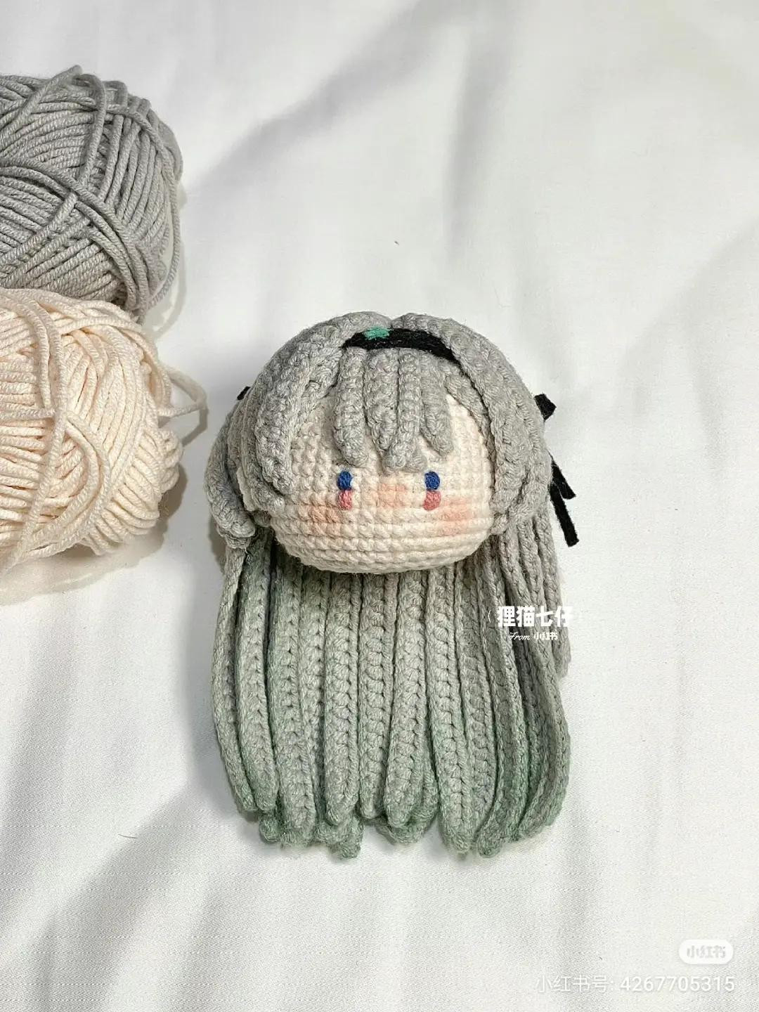 Crochet Pattern Tutorial for Firefly Amigurumi Doll Head with Grey Hair and Blue Eyes