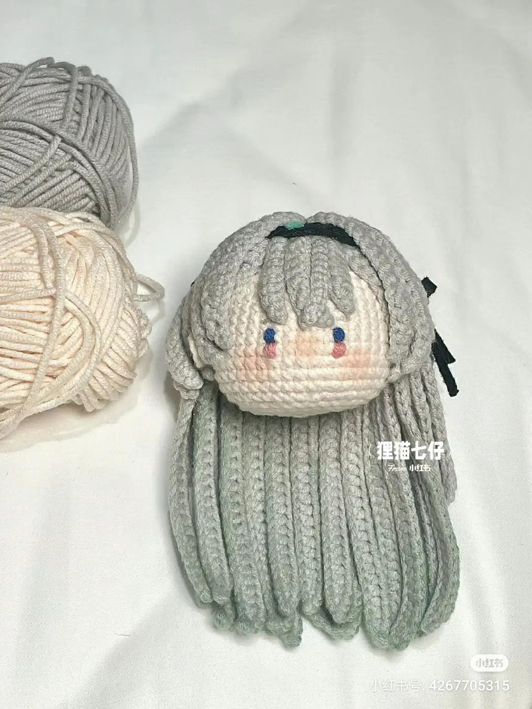 Crochet Pattern Tutorial for Firefly Amigurumi Doll Head with Grey Hair and Blue Eyes