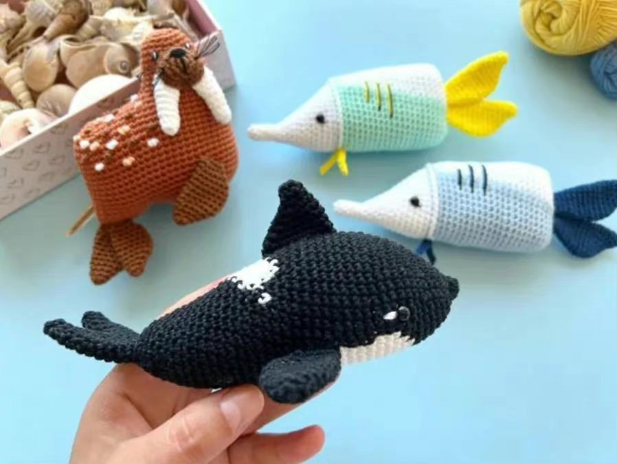 Crochet Pattern Tutorial: How to Make an Amigurumi Orca Whale