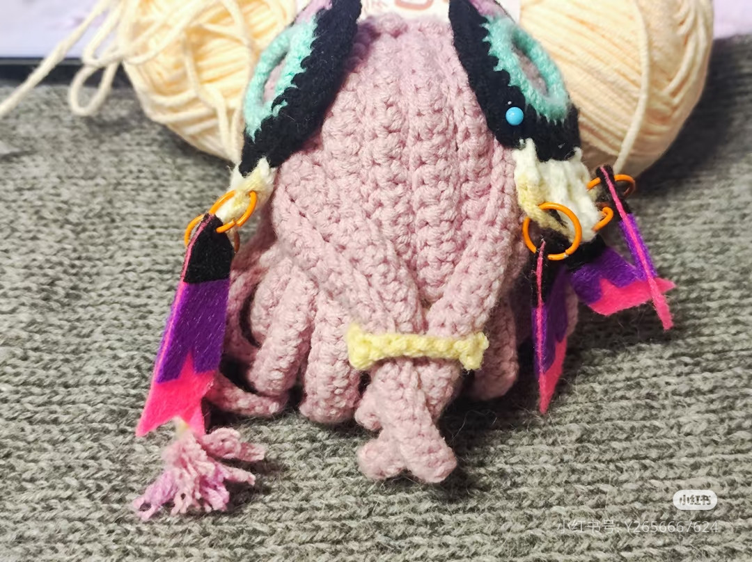 Crochet Pattern Tutorial: Pink Anime Girl Amigurumi with Blue Eyes