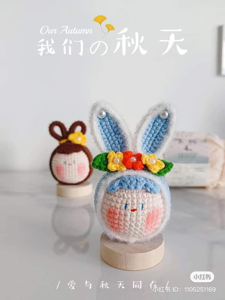 Crochet Patterns: Little Bat and Four-Leaf Clover Dolls