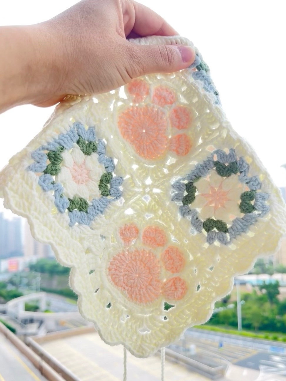 Crochet Paw Print Granny Square Chart Pattern