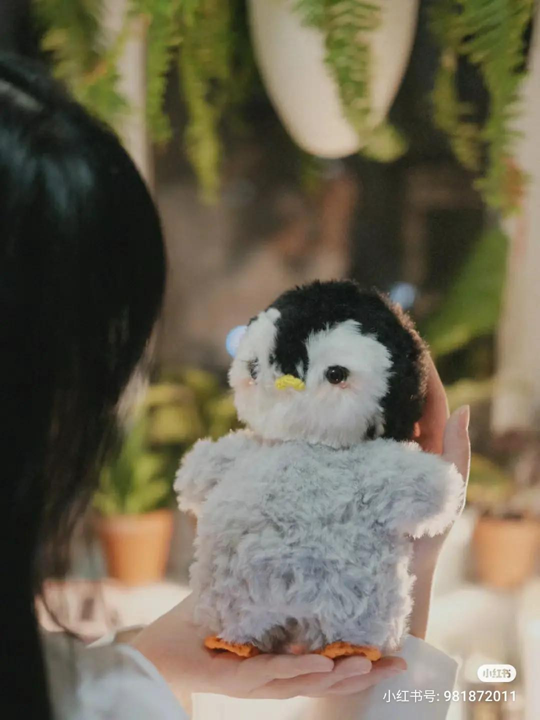 Crochet Penguin Amigurumi Pattern with Chart