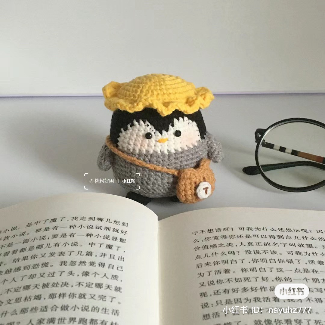 Crochet Penguin Doll Pattern Tutorial with Hat and Scarf