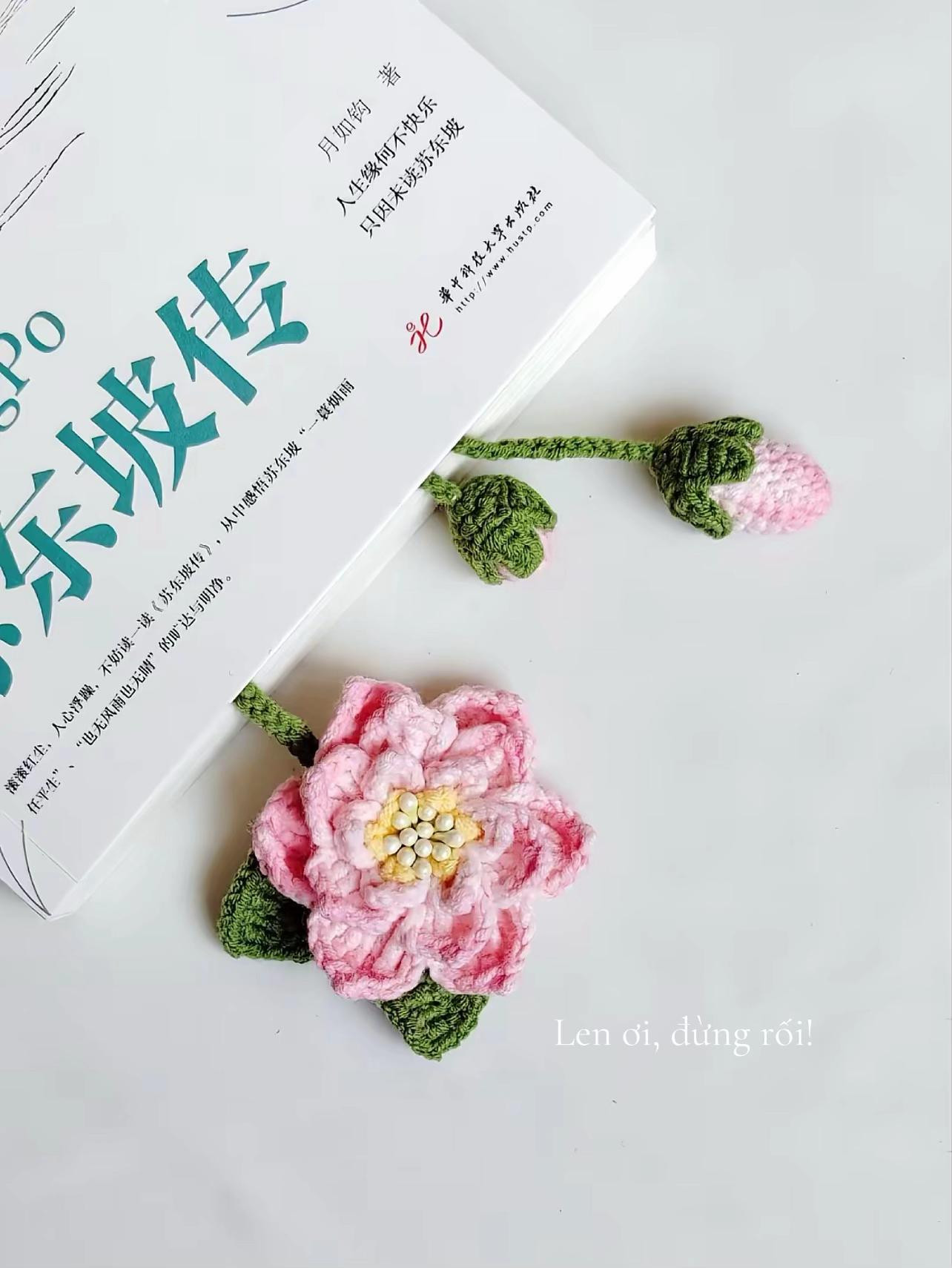 Crochet Peony Flower Bag Charm Pattern with Buds