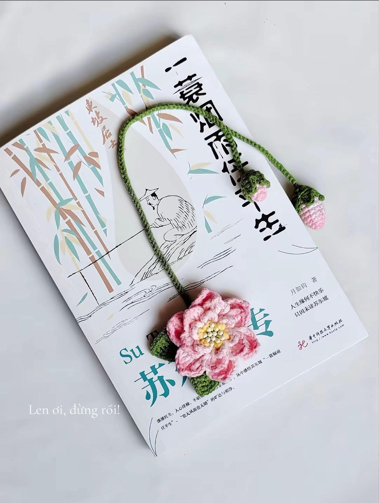 Crochet Peony Flower Bag Charm Pattern with Buds