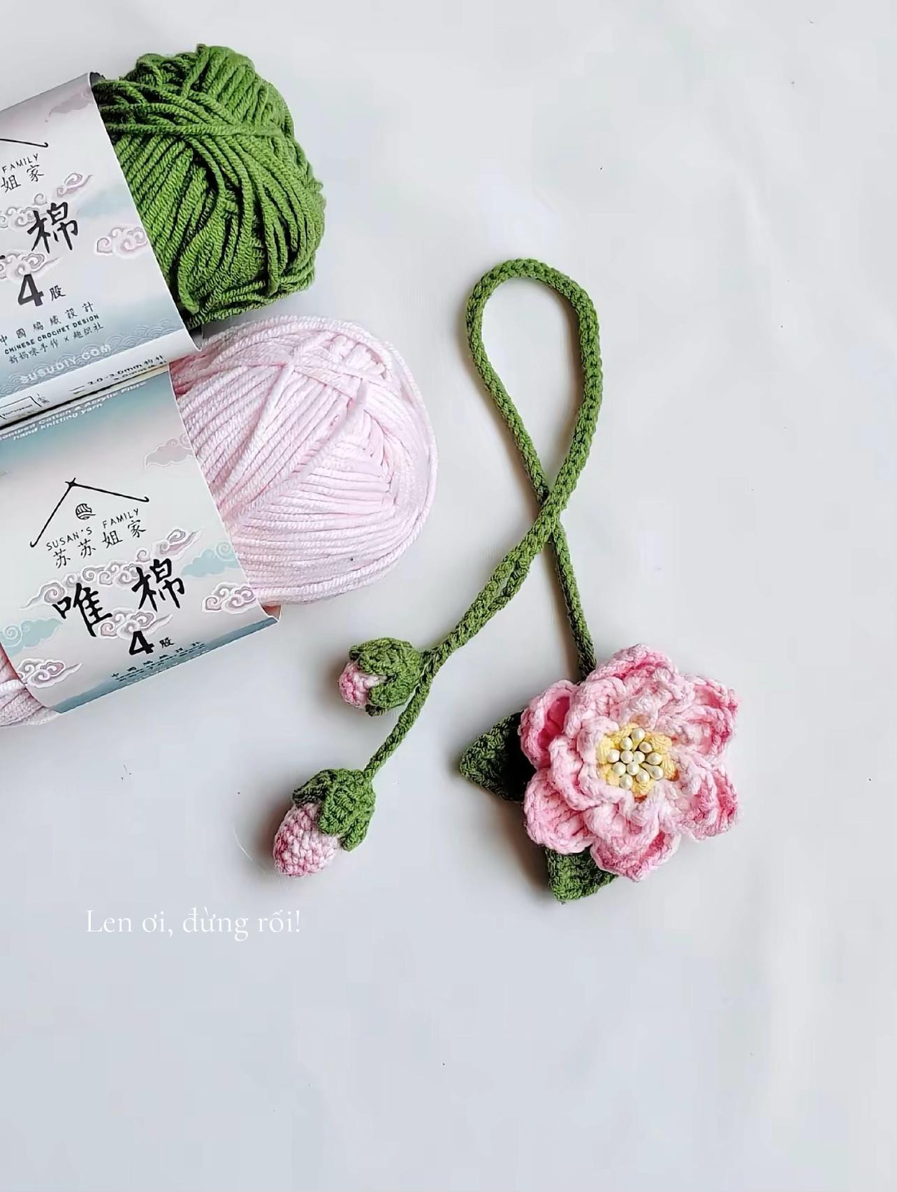 Crochet Peony Flower Bag Charm Pattern with Buds