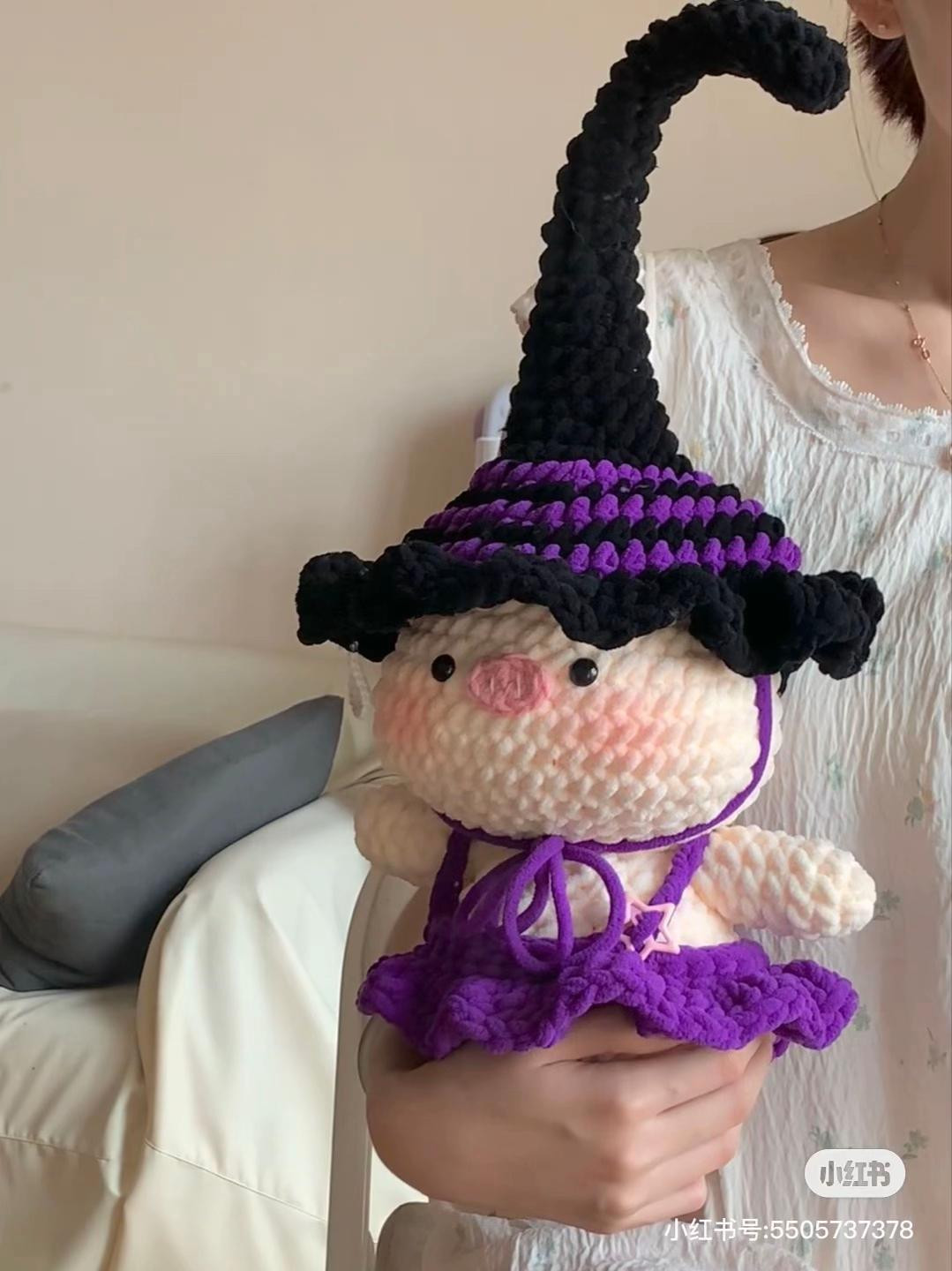 Crochet Pig Doll Patterns: Witch Costume and Bath Time Outfit