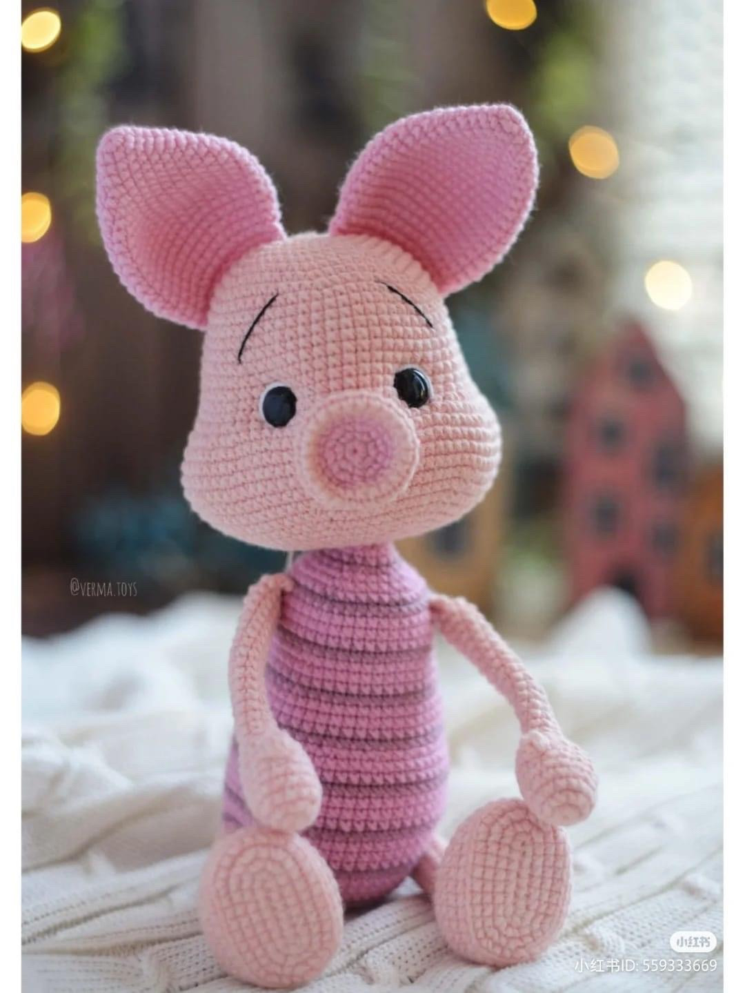 Crochet Piglet Amigurumi Doll Pattern Chart with Step-by-Step Instructions