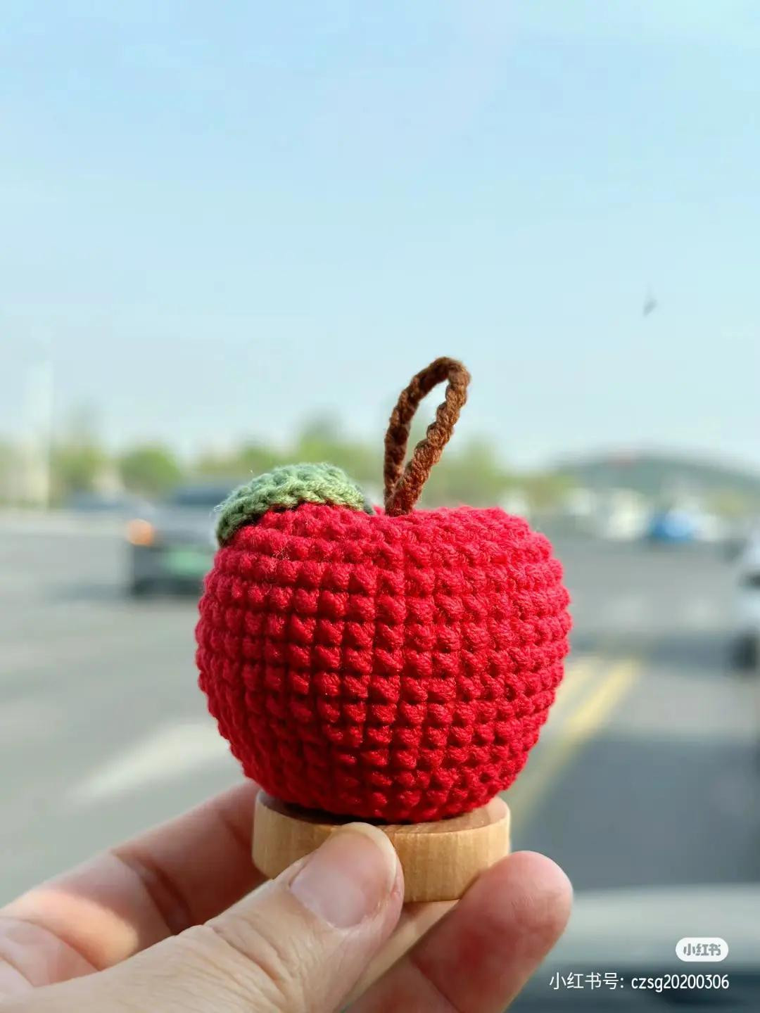 Crochet Red Apple Amigurumi Pattern Chart