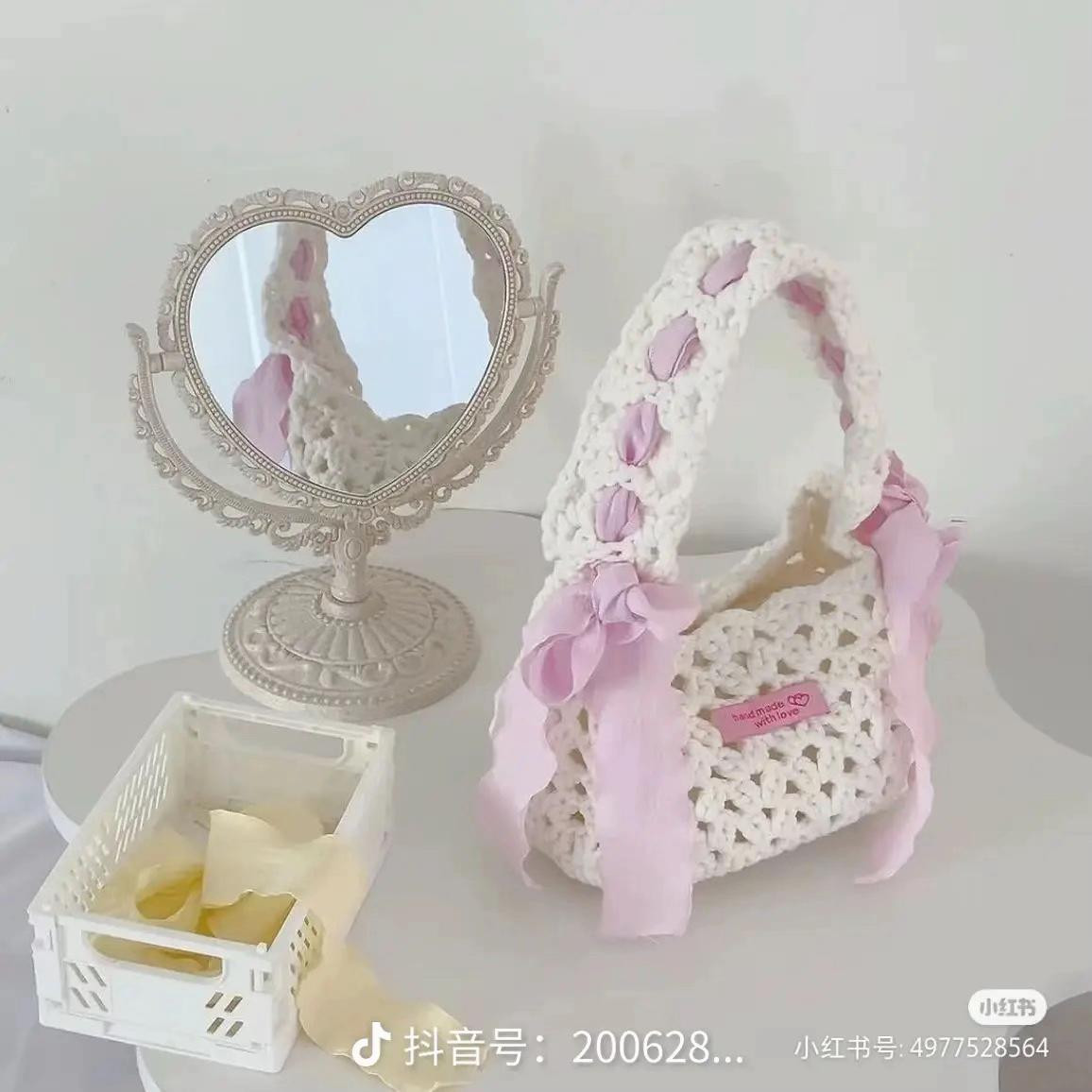 Crochet Ribbon Bag Pattern with Pink Bow Tutorial