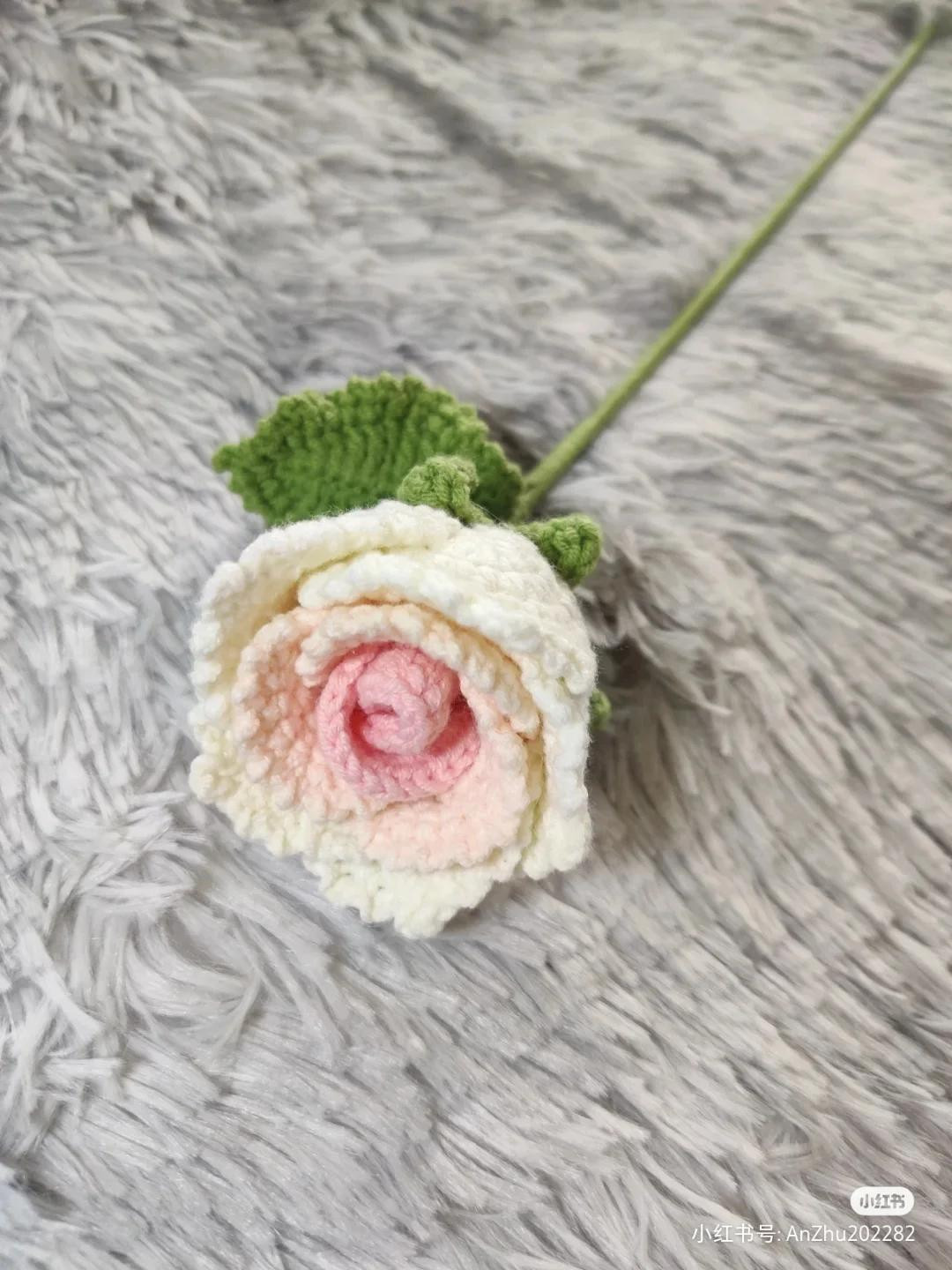 Crochet Rose Flower Pattern Chart: I Love You & Baozi Style