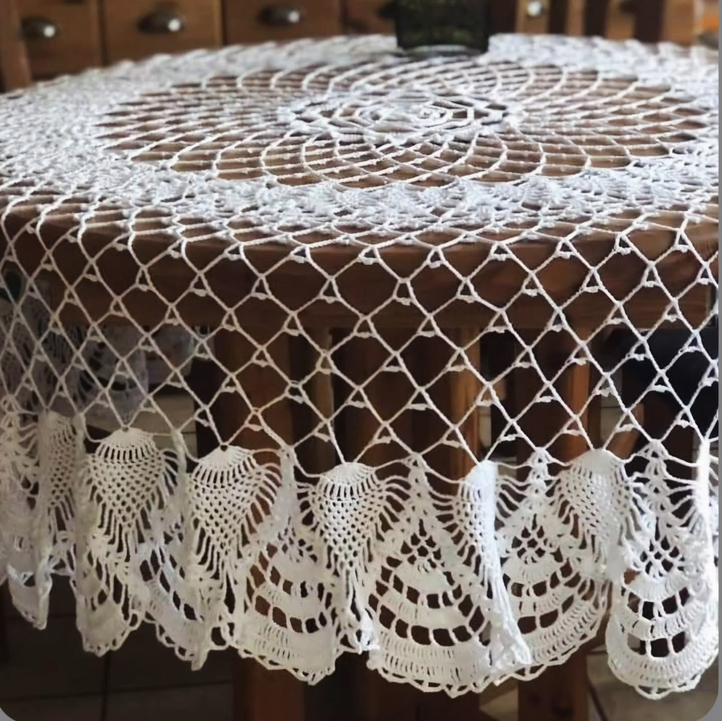 Crochet Round Tablecloth Pattern with Fan Border and Lattice Design