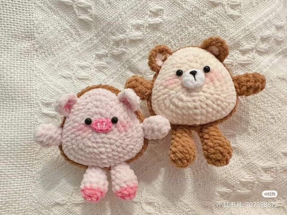 Crochet Sandwich Bear and Pear Doll Amigurumi Patterns
