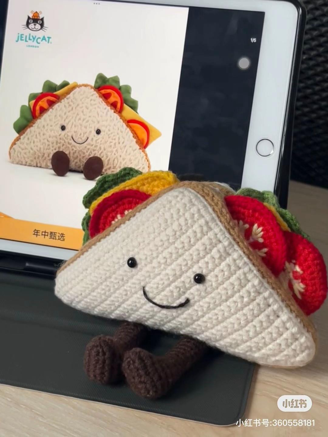 Crochet Sandwich Doll Tutorial: Step-by-step guide to making a cute Jellycat-style amigurumi sandwich with lettuce and tomato slices