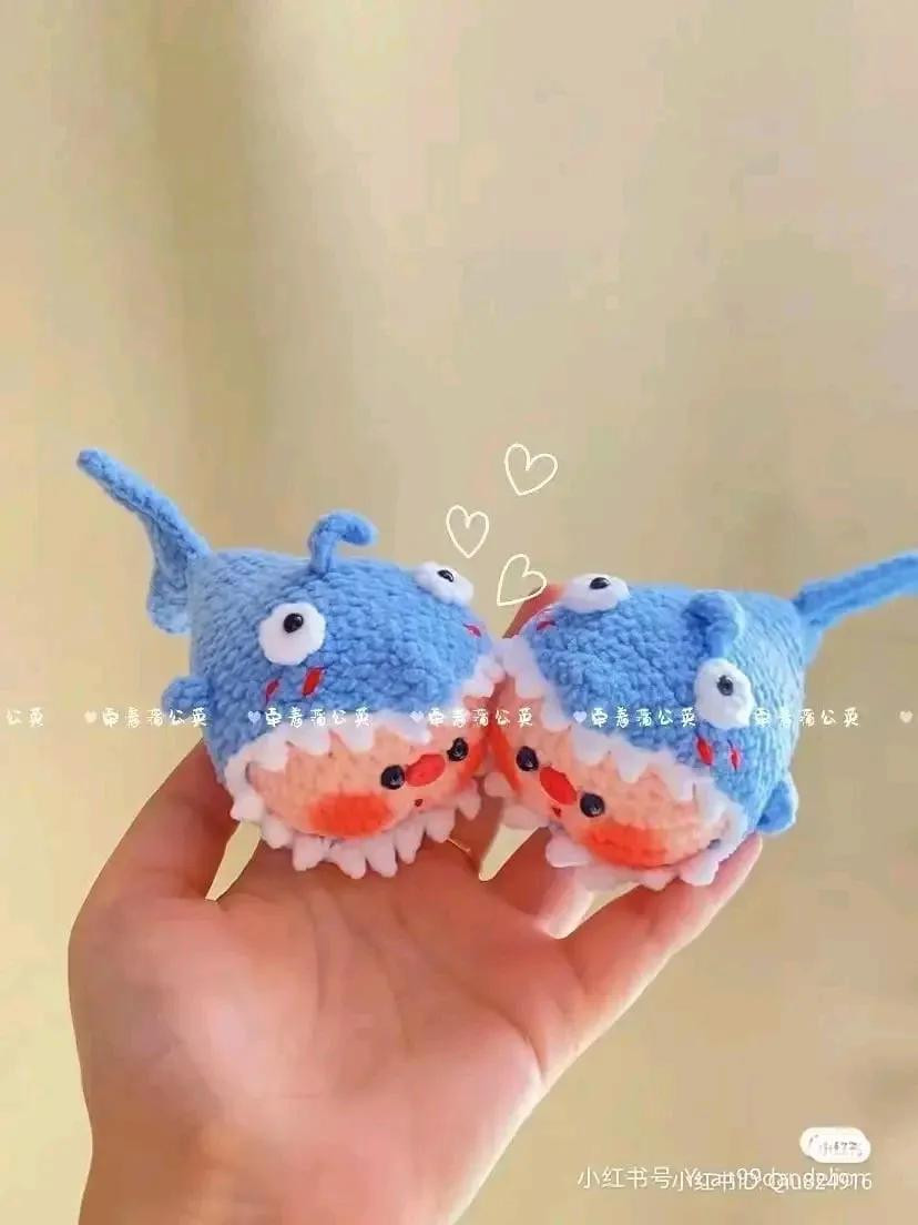Crochet Shark Pig Amigurumi Pattern Tutorial with Chart Instructions