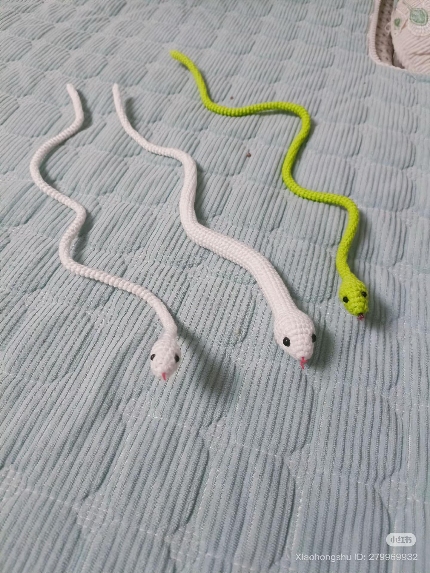 Crochet Snake Amigurumi Pattern with Free Chart