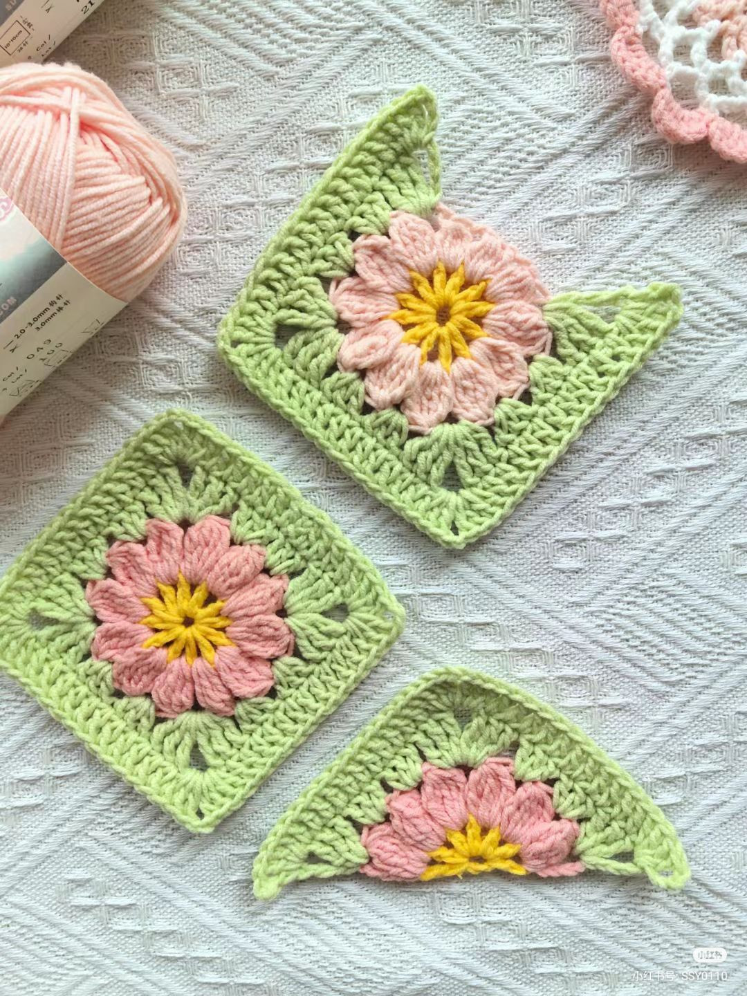 Crochet Strawberry and Flower Granny Square Flat Charts with Yarn Colors