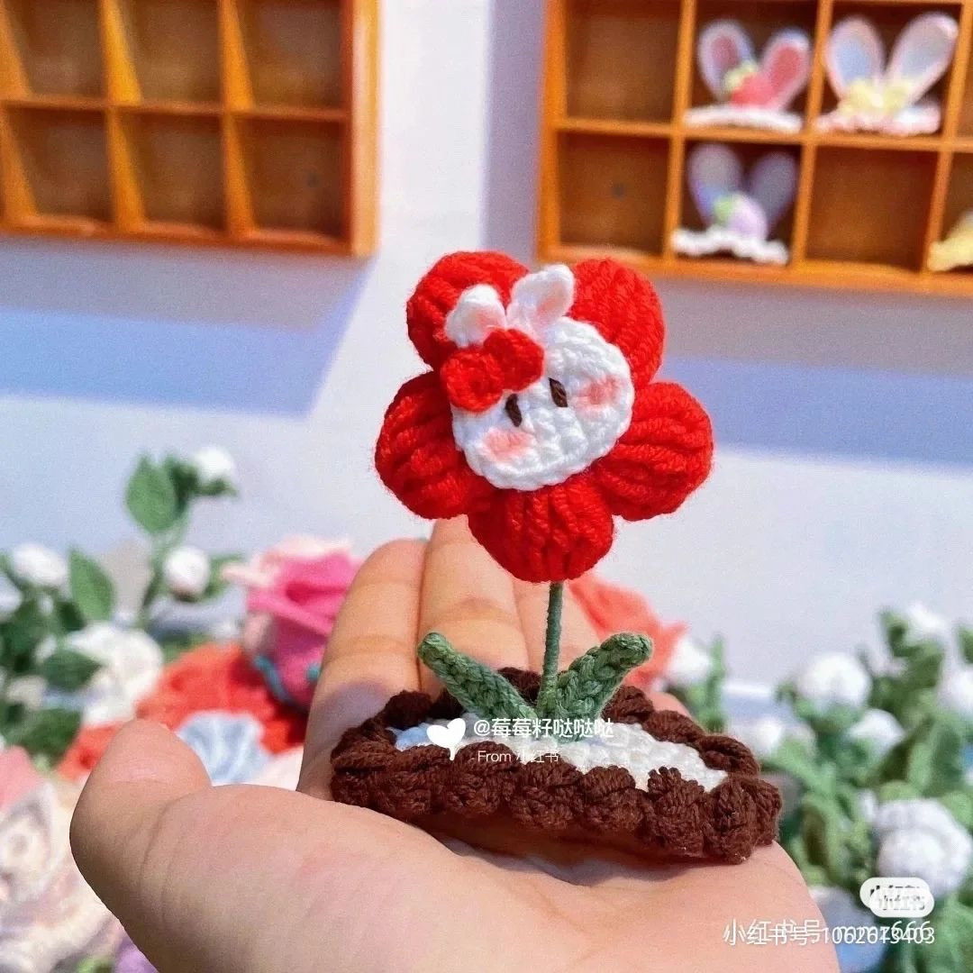 Crochet Strawberry Bow and Flower Hair Clip Chart with Pattern Instructions