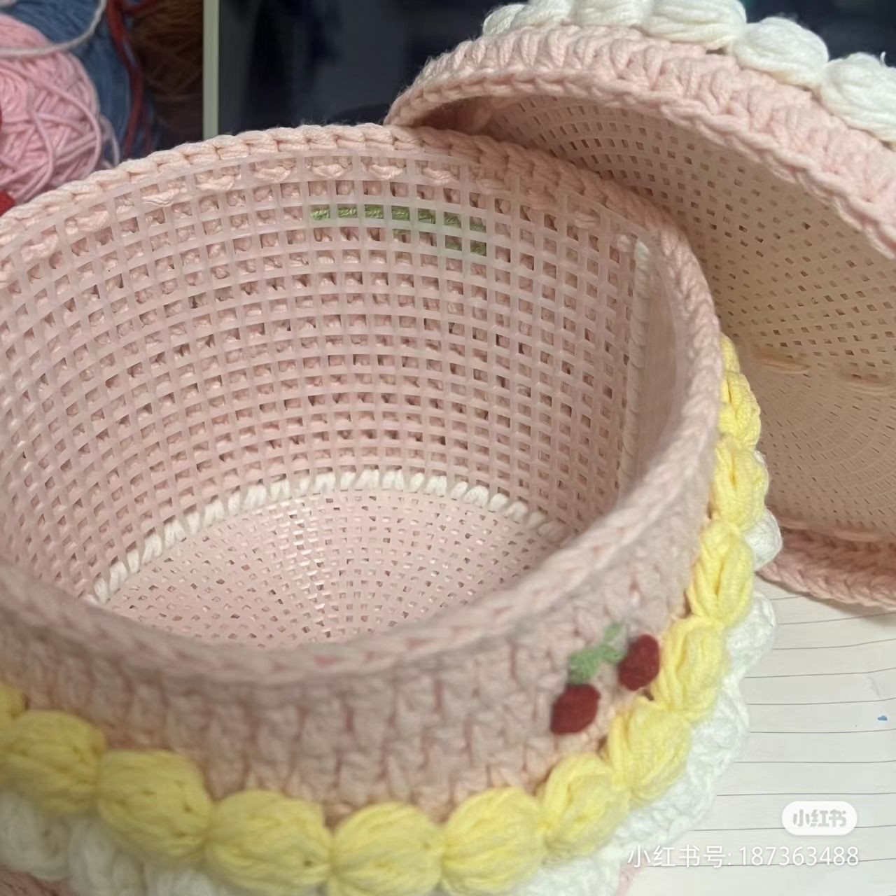 Crochet Strawberry Cake Pattern with Detailed Instructions