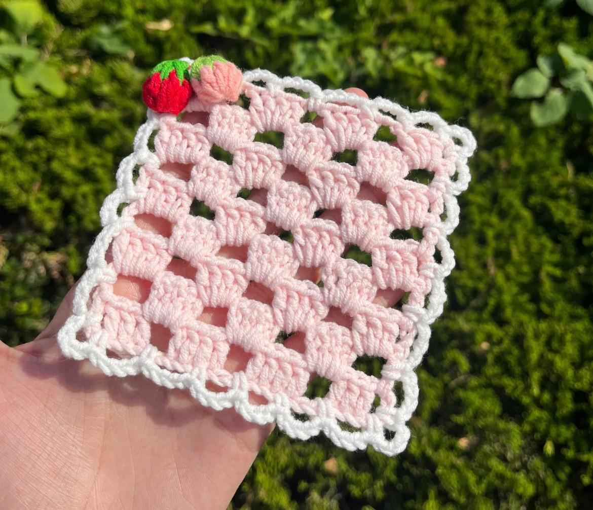 Crochet Strawberry Lattice Coaster Chart