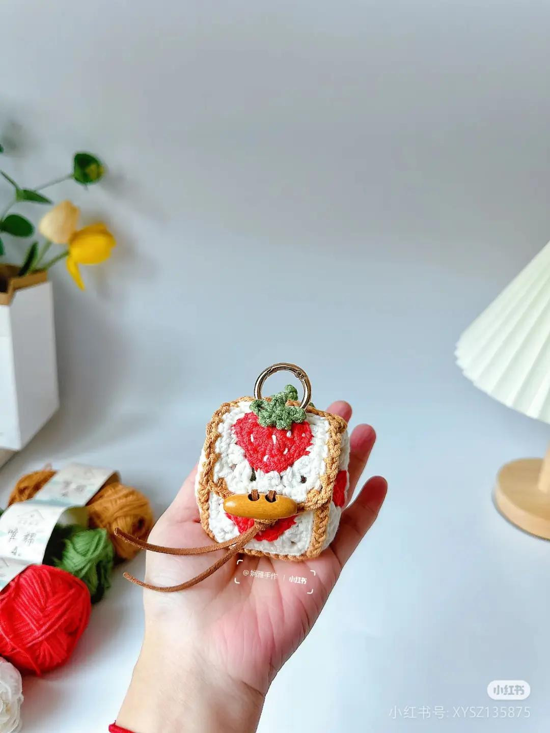 Crochet Strawberry Sushi Case Tutorial with Chart