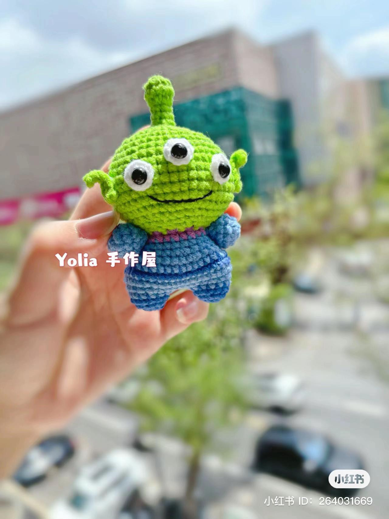 Crochet Toy Story Characters: Woody, Buzz Lightyear, and Alien Amigurumi Patterns