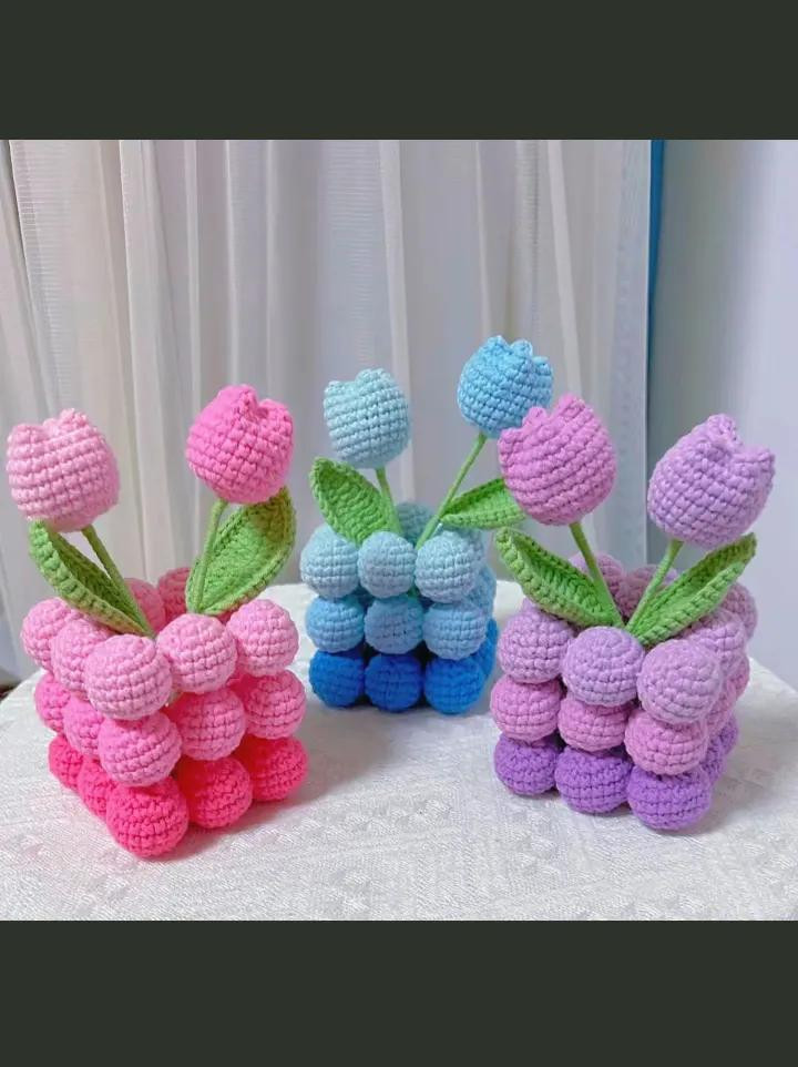 Crochet Tulip Ball Ornament Pattern Tutorial