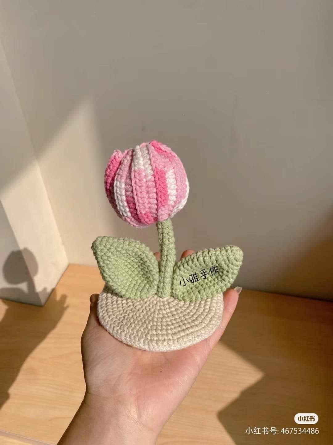 Crochet Tulip Flower Pattern Chart with Base and Leaves Instructions