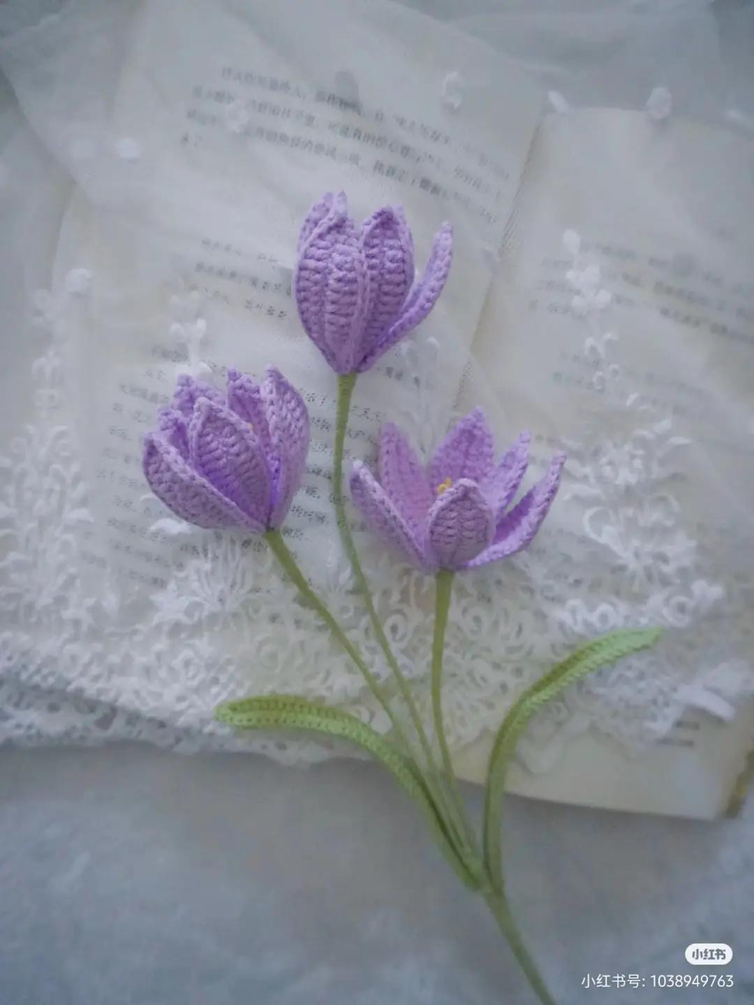 Crochet Tulip Flower Pattern with Instructions in Pastel Colors