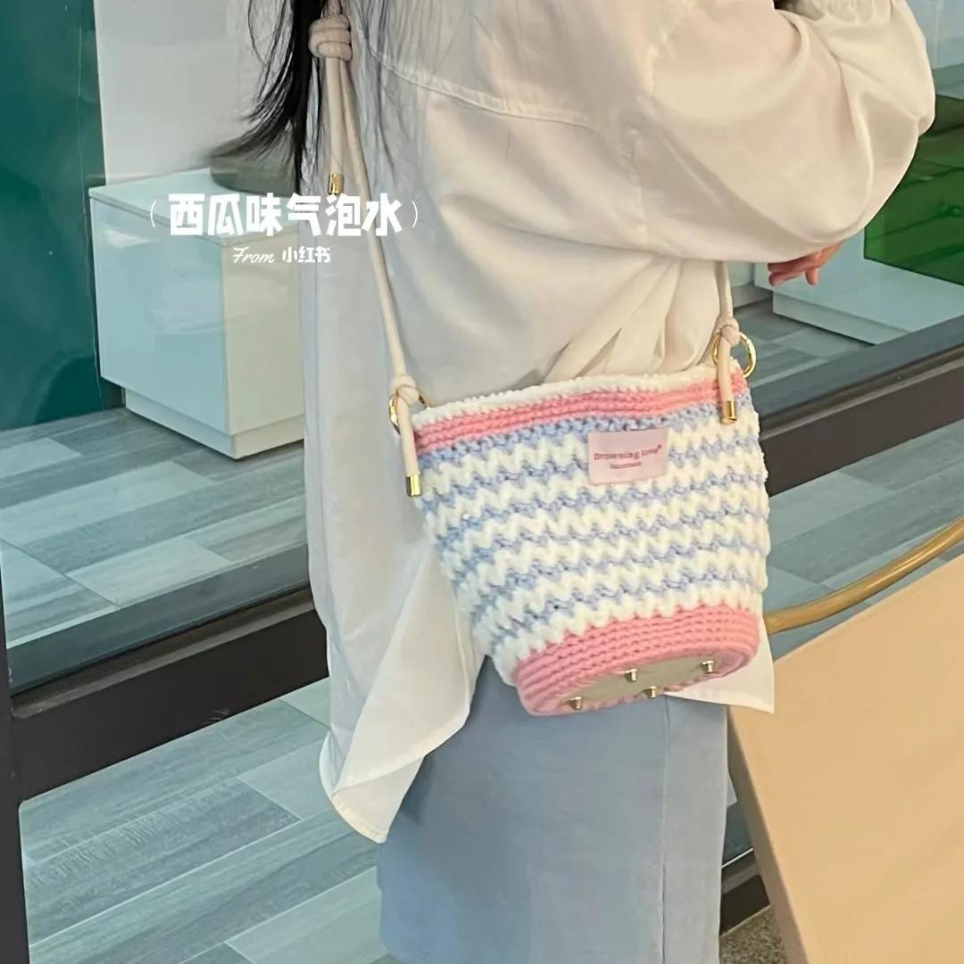 Crochet Wave Stitch Bucket Bag Pattern Tutorial