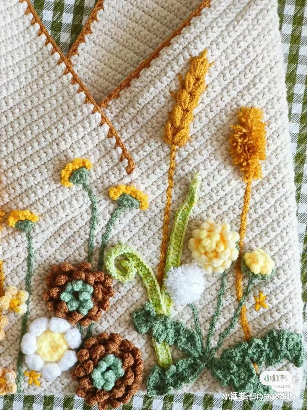 Crochet Wildflower Tote Bag with Dandelion Chart