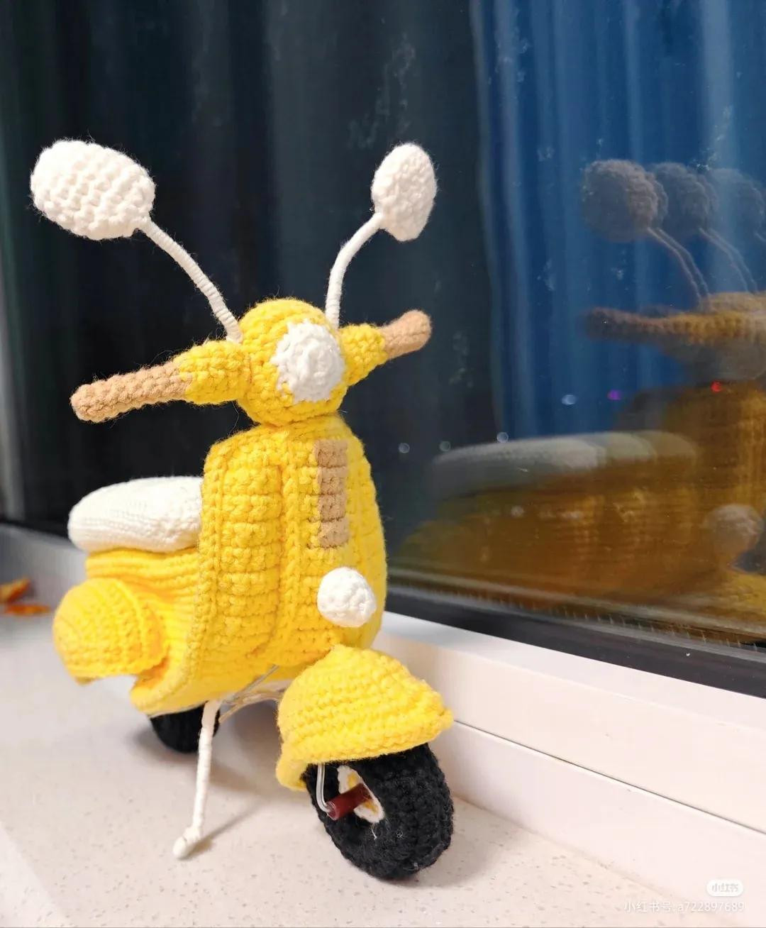 Crochet Yellow Scooter Amigurumi Pattern Tutorial