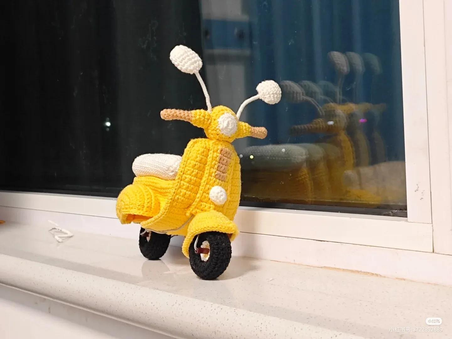 Crochet Yellow Scooter Amigurumi Pattern Tutorial