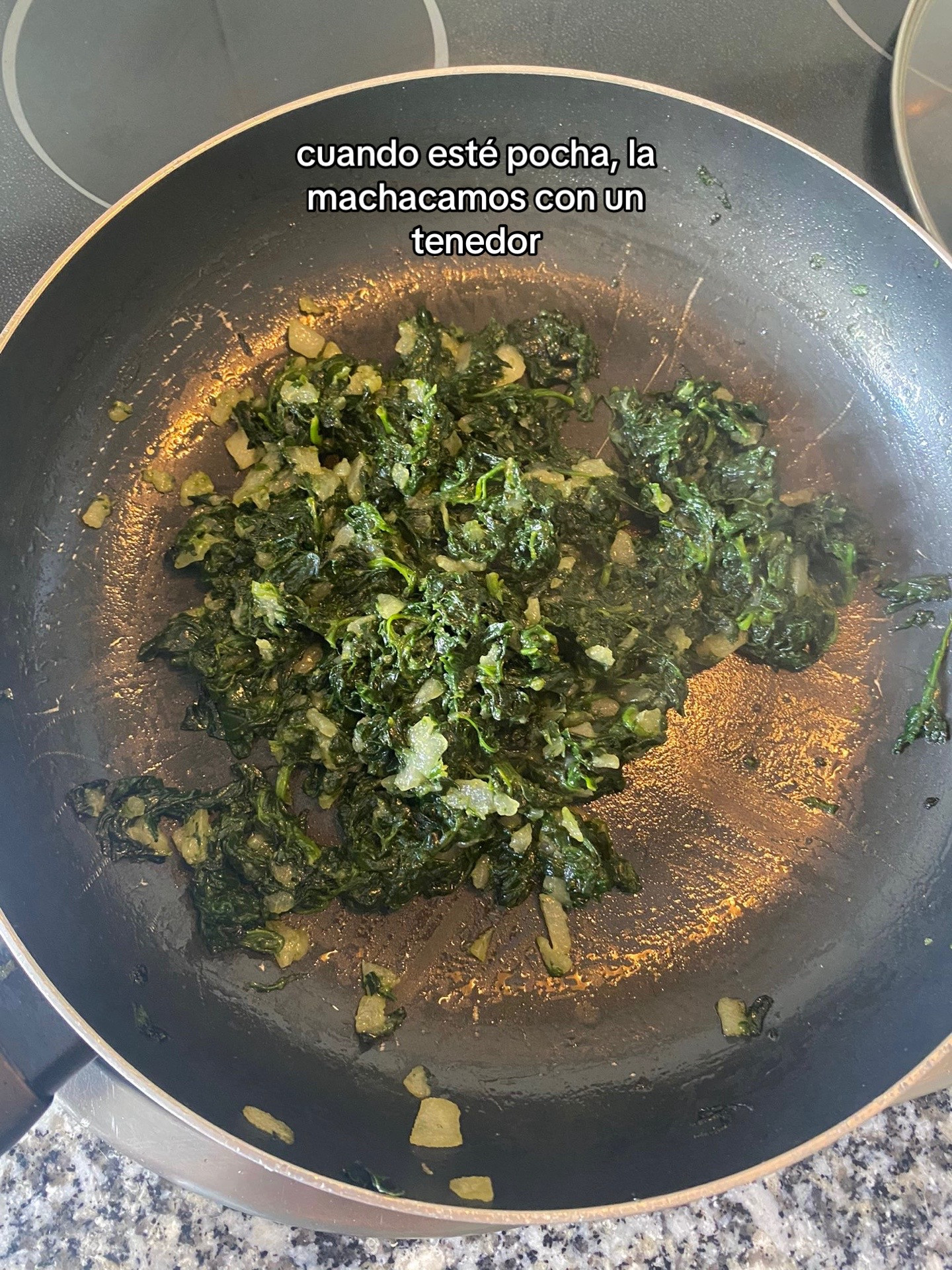 Croquetas de espinacas, pera y gorgonzola
