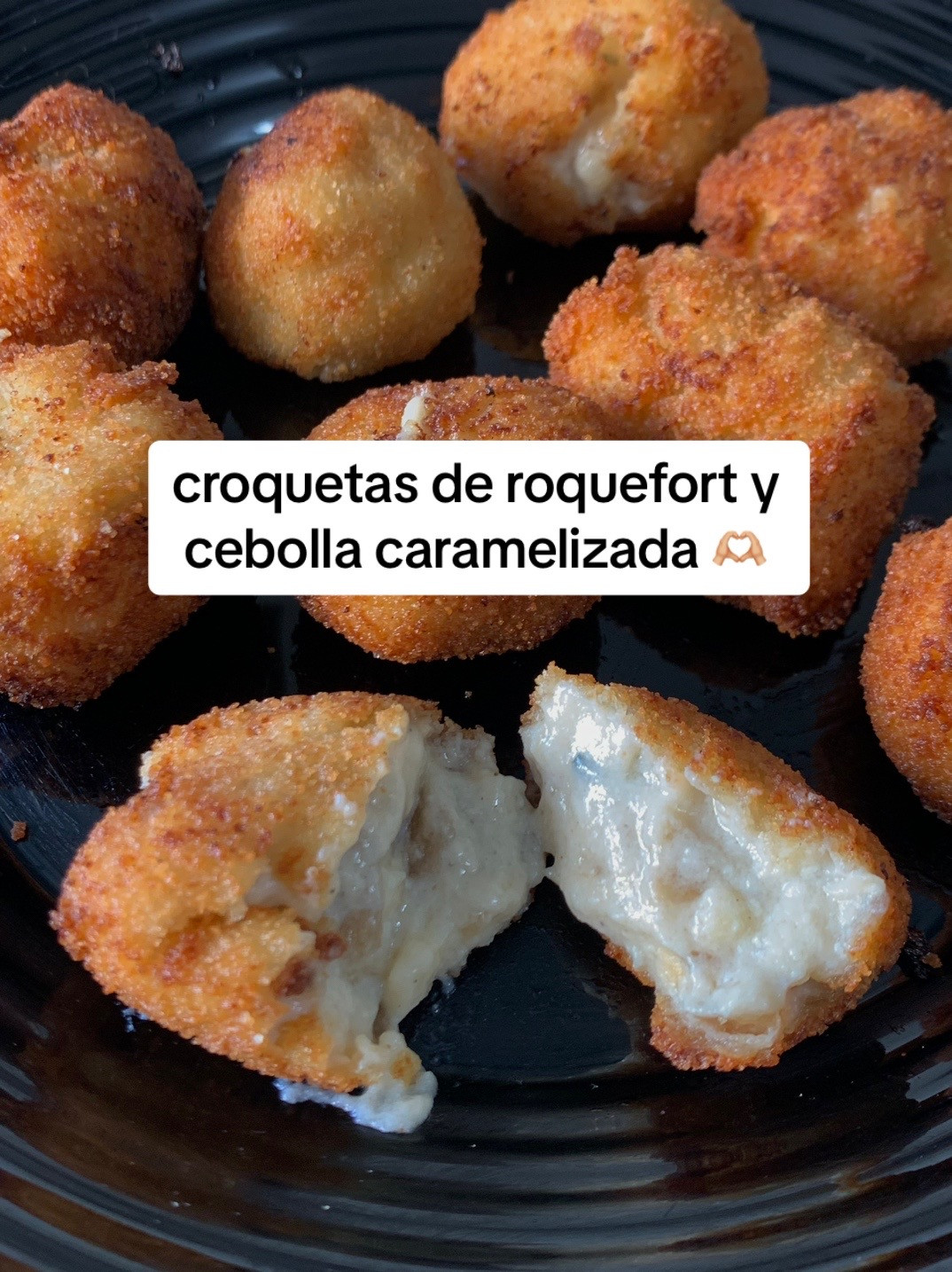 Croquetas de Roquefort y Cebolla Caramelizada