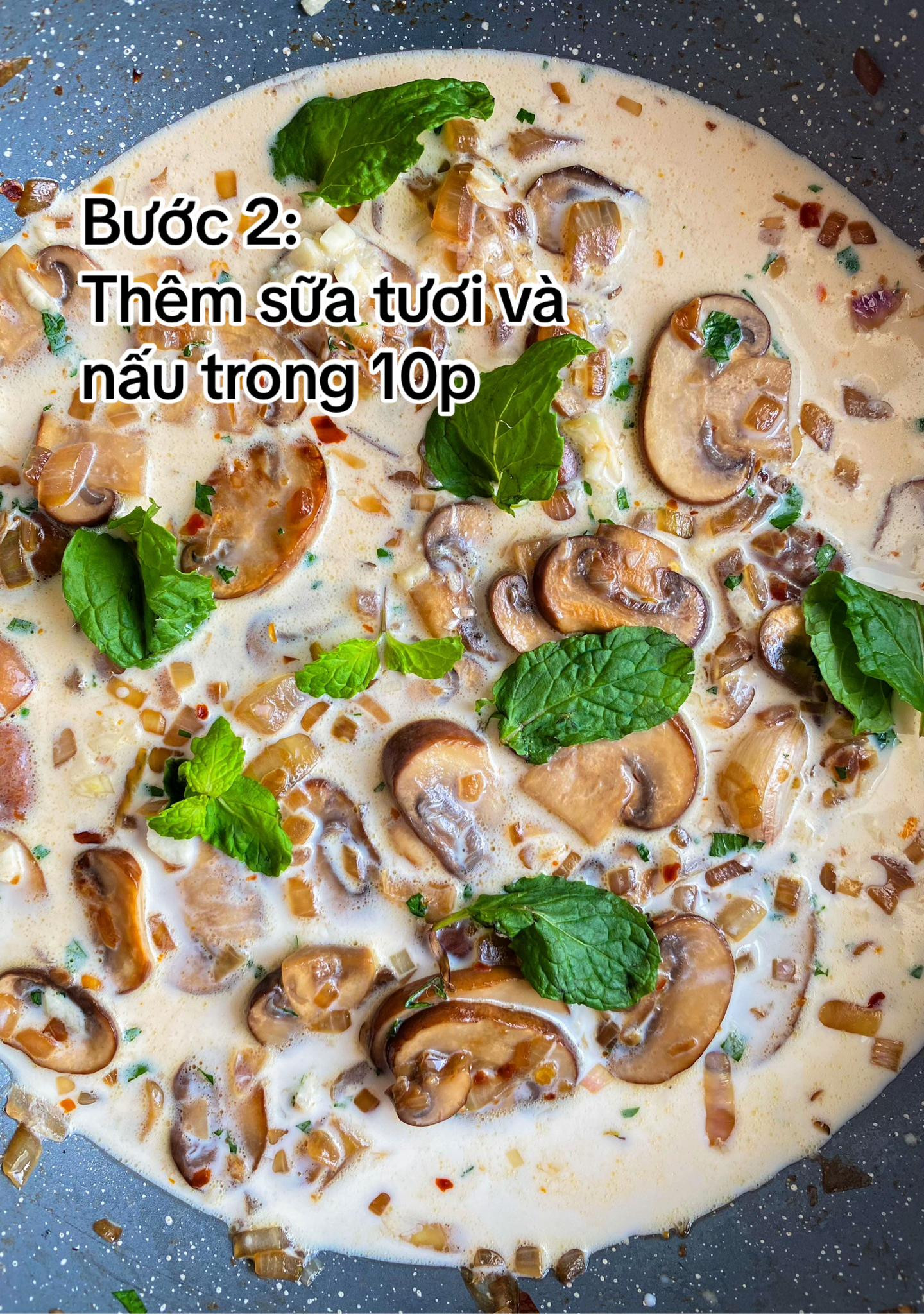 Cùng mình làm Mì Ý sốt kem và nấm cực béo ngậy, siêu ngon