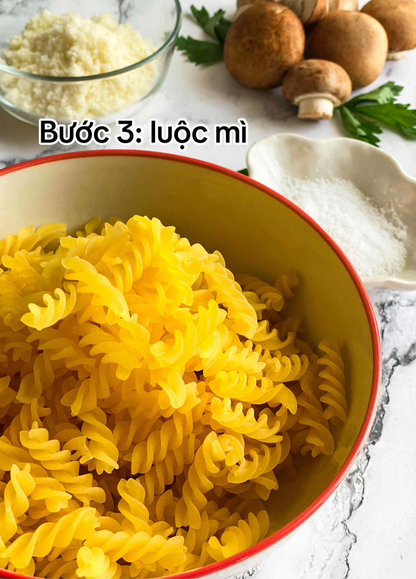Cùng mình làm Mì Ý sốt kem và nấm cực béo ngậy, siêu ngon